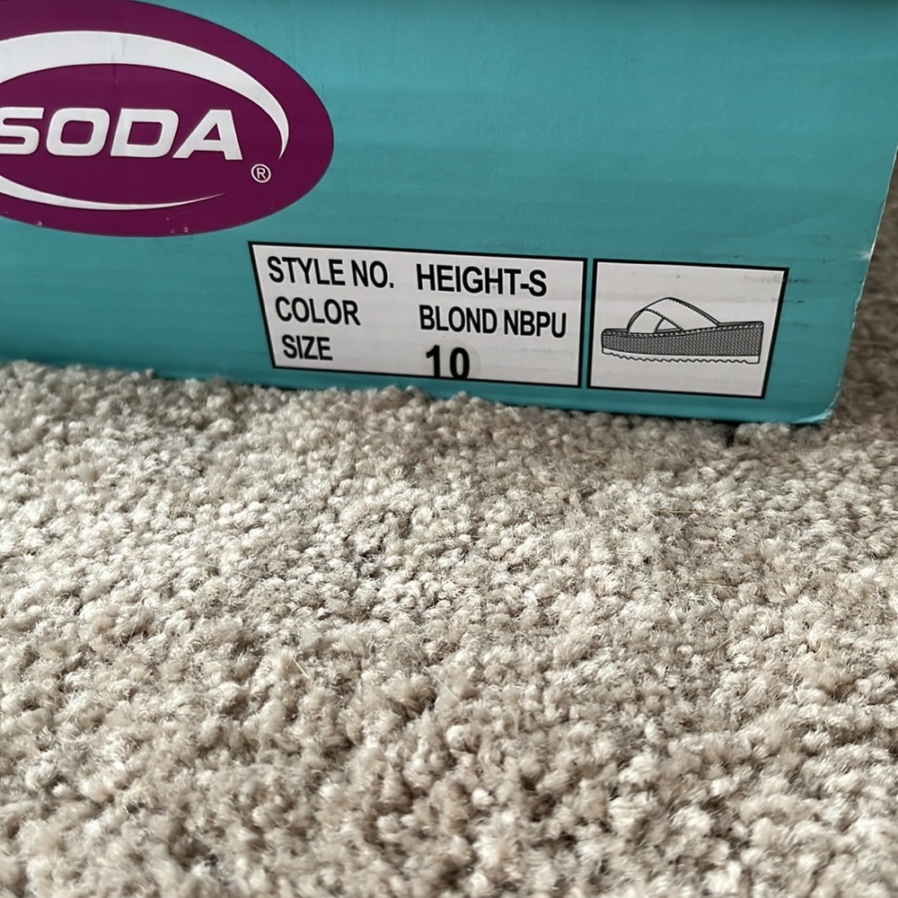 Soda Brand Size 10 Style: Height-S - Picture 2 of 3
